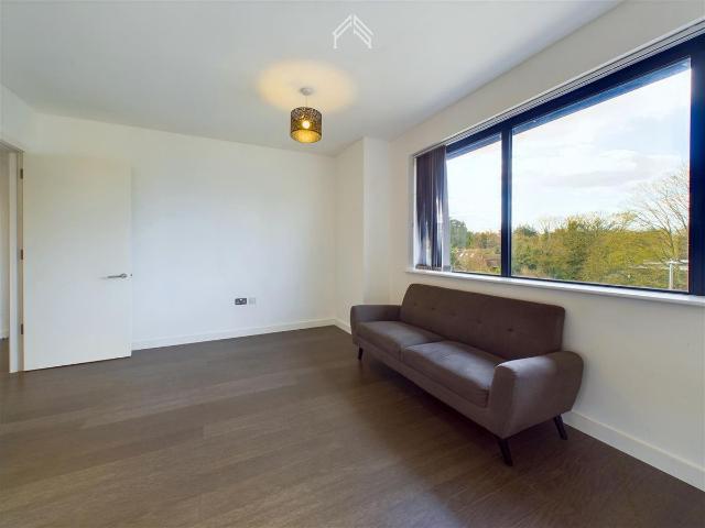 Abbott House, St. Albans AL1, 2 bed flat to rent, £1,900 pcm | PrimeLocation