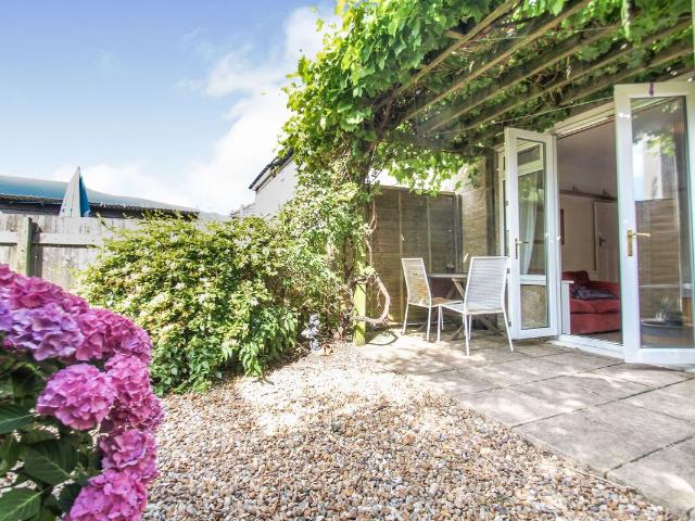 Abbott Road, Bournemouth BH9, 4 bed property to rent, £2,400 pcm | PrimeLocation