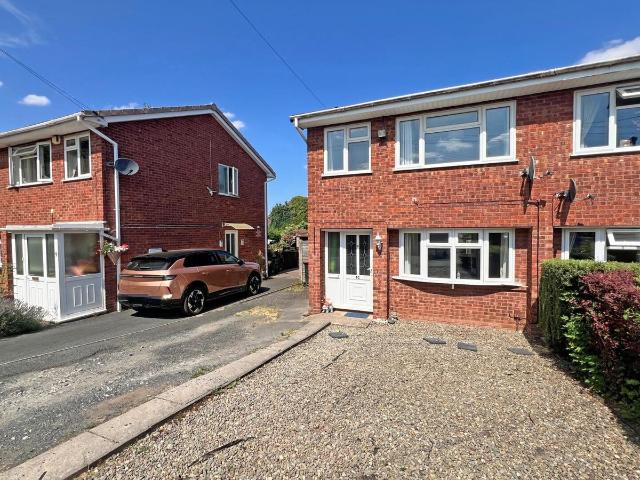 Abbotts Close, Telford TF2, 3 bed property to rent, £1,100 pcm | PrimeLocation
