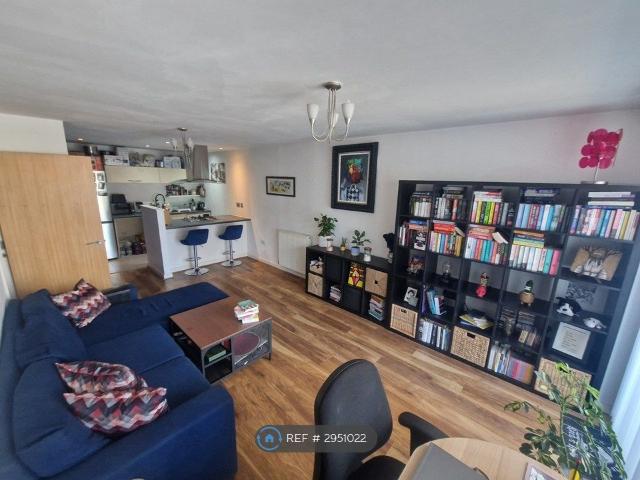 Abbott's Wharf, London E14, 1 bed flat to rent, £1,950 pcm | PrimeLocation