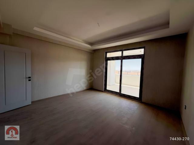 ABDULHAMİTHANIN EN GÖZDE SİTESİNDE 3.5+1 SIFIR DAİRE