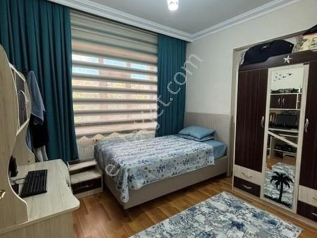 Abdullahpaşa Satılık İçi Ful Yapılı 4+1 Daire