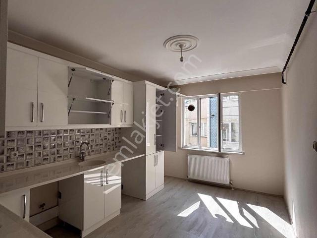 Abdullahpaşa'da Masrafsız 3+1 135 M² Arakat Asansörlü Daire
