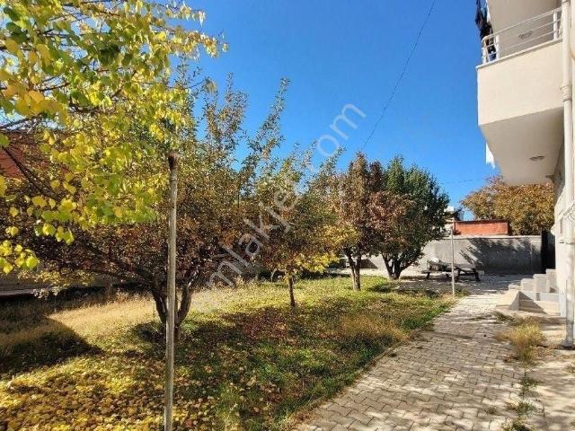 Abdurrahman Gazi Mah Satılık 550 M2 Arsa İçinde 3 Katlı Ev Arsa Satılıktır‼️