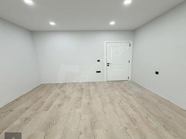 ABDURRAHMANGAZİ MAHALLESİNDE EBEVEYN BANYOLU 2+1 DAİRE RR206