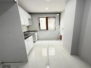 ABDURRAHMANGAZİ MAH'DE CADDEYE YAKIN EBEVEYN BANYOLU 3+1 RR207
