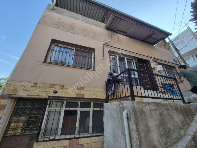 Abdi İpeksi Mah. Krediye Uygun 3+1 Ev Depo Ve Çatı Katı