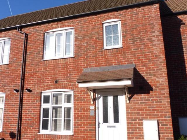 Abelyn Avenue, Sittingbourne ME10, 3 bed property to rent, £1,300 pcm | PrimeLocation