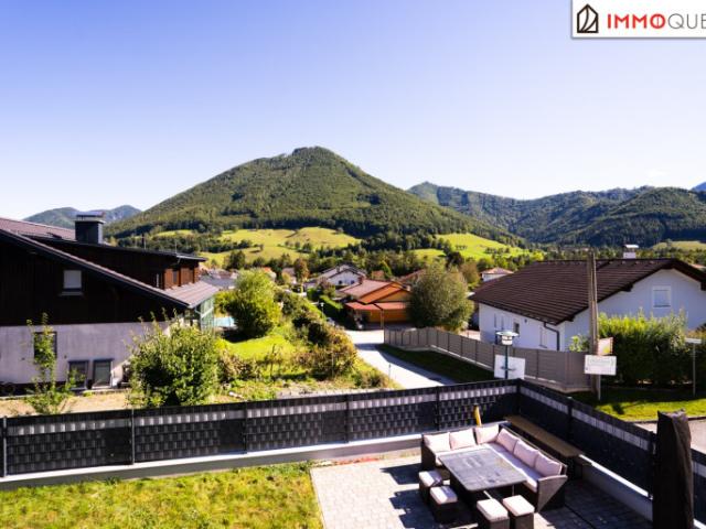 Abendsonne und Ausblick – Leben über den Dingen! Helle Wohnung mit Balkon und drei Schlafzimmern
