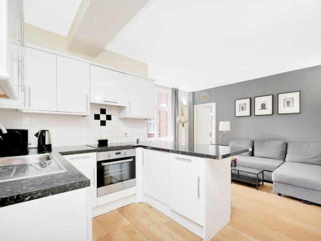 Abercorn Place, London NW8, 2 bed flat to rent, £2,750 pcm | PrimeLocation