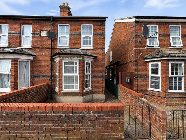 Abercromby Avenue, High Wycombe HP12, 3 bed semi detached house to rent, £1,700 pcm | PrimeLocation