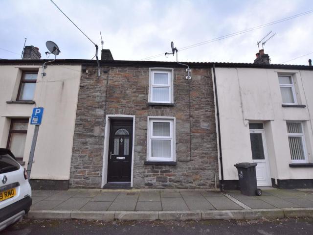Abercwmboi, Aberdare CF44 2 bed terraced house to rent £595 pcm £137 pw