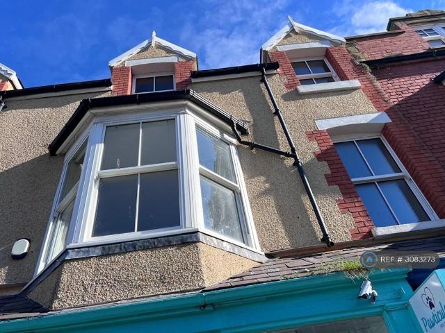 Abergele Road, Colwyn Bay, LL29 4 bed flat to rent £995 pcm £230 pw