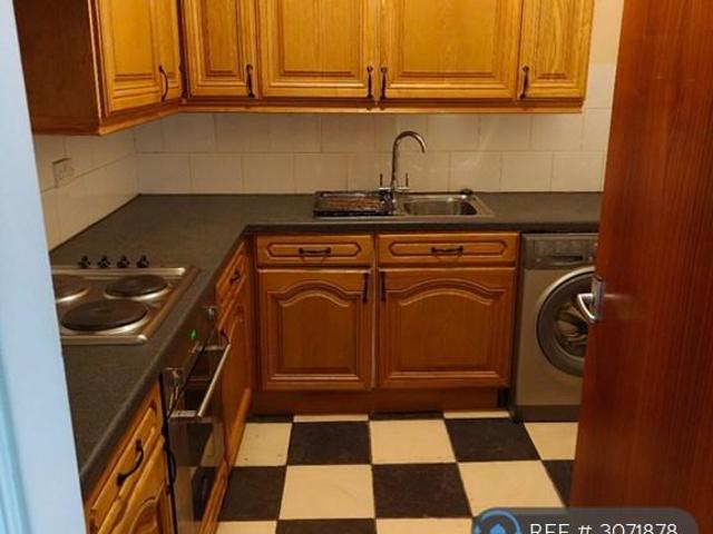 Abergele Road, Colwyn Bay, LL29 1 bed flat to rent £635 pcm £147 pw