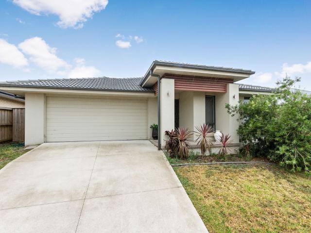 Aberglasslyn, 26 Warbler Avenue
