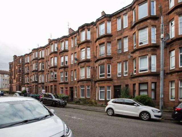 Aberdour Street, Dennistoun 1 bed apartment to rent £795 pcm £183 pw