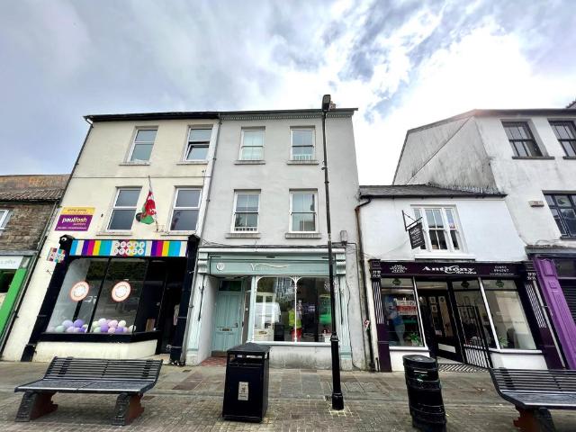 Aberdare CF44 1 bed flat to rent £450 pcm £104 pw
