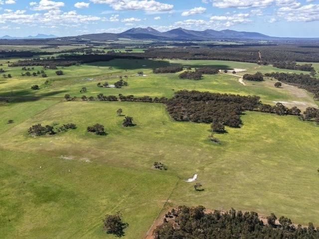 Aberdare I A landmark grazing and cropping opportunity