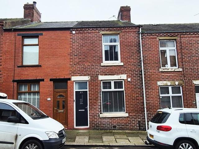 Aberdare Street, Barrow in Furness, LA14 3 bed terraced house to rent £628 pcm £145 pw