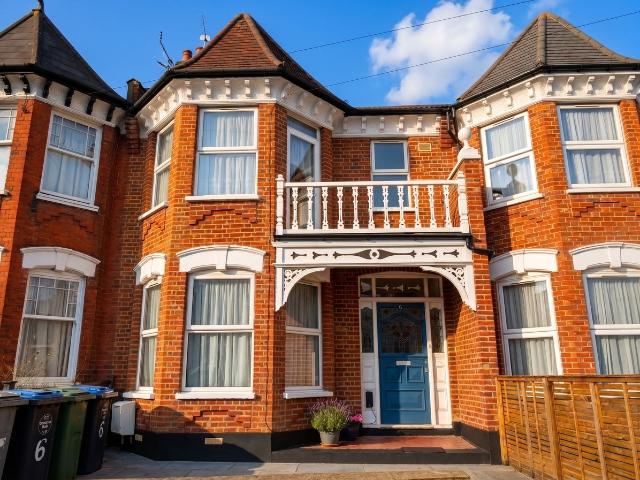 Aberdeen Road, Dollis Hill, London NW10, 4 bed terraced house to rent, £3,450 pcm | PrimeLocation