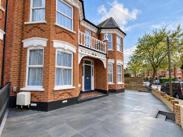 Aberdeen Road, London NW10 5 bed terraced house to rent £3,450 pcm £796 pw
