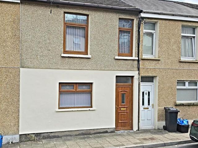 Aberfan Crescent, Merthyr Tydfil CF48, 3 bed terraced house to rent, £760 pcm | PrimeLocation