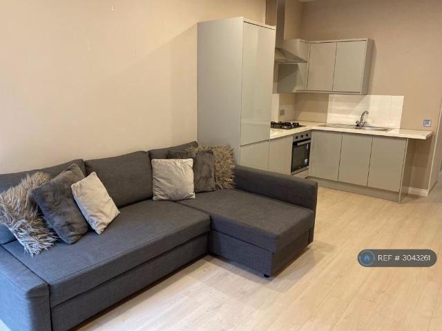 Aberfeldy Street, Glasgow, G31 1 bed flat to rent £850 pcm £196 pw