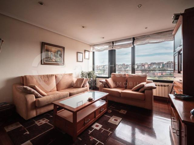 ABITAREA VENDE DUPLEX IMPECABLE Y LUMINOSO. TRASTERO Y PLAZA DE PARKING INCLUIDO