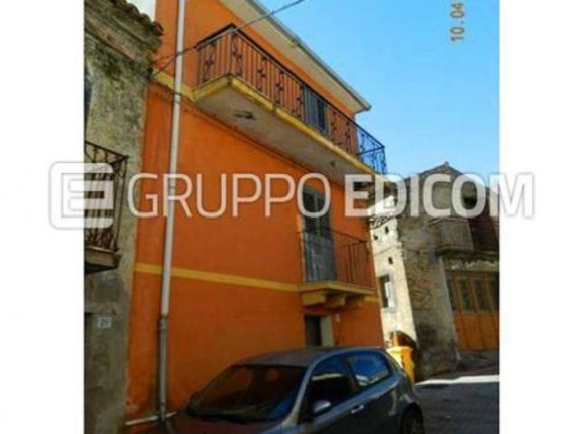Abitazione di tipo civile in vendita a Malvagna Rif. 4558375