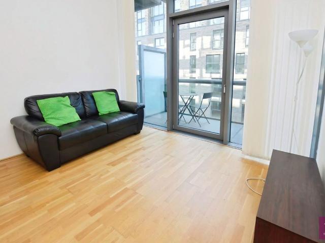 Abito, 4 Clippers Quay, Salford M50, 1 bed flat to rent, £895 pcm | PrimeLocation