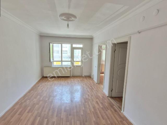 Abidin Paşada 1. Katta 3+1 Full Yapılı Kiralık Daire