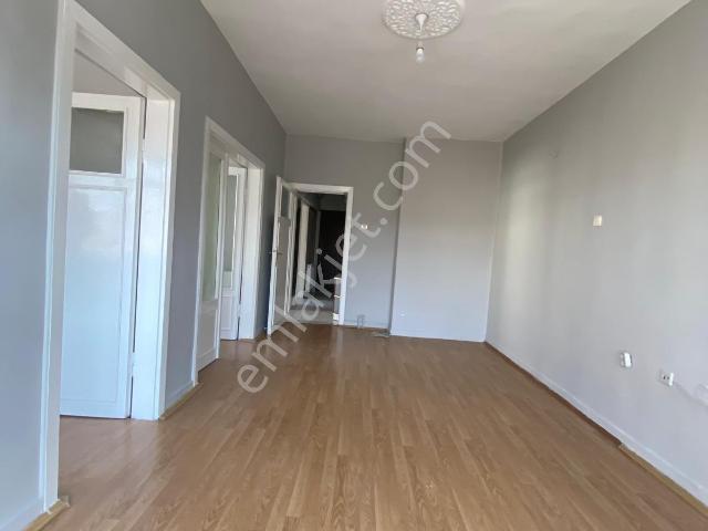 Abidinpaşa Cadde Yürüme Mesafesinde Satılık 3+1 Daire