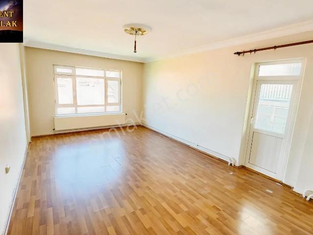 Abidinpaşada Bağımsız Salon Yüksek Giriş 3+1 Satılık Daire