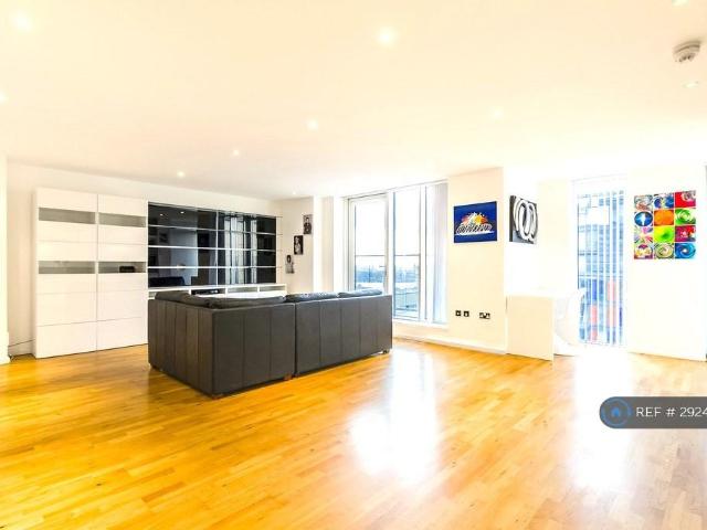 Ability Place, London, E14 2 bed flat to rent £3,500 pcm £808 pw