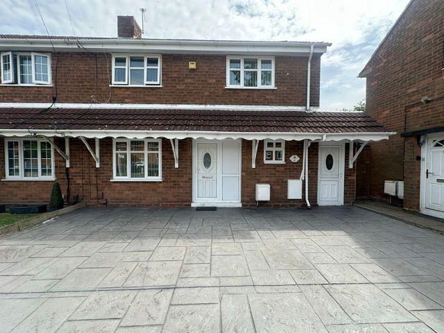 Abingdon Close, Wolverhampton WV1, 1 bed flat to rent, £750 pcm | PrimeLocation