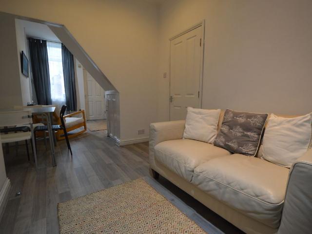 Abingdon Road, Middlesbrough TS1, 3 bed terraced house to rent, £1,000 pcm | PrimeLocation