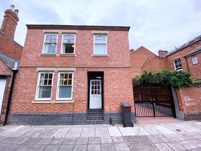 Abingdon Road, Clarendon Park, Leicester LE2, 4 bed semi detached house to rent, £550 pcm | PrimeLocation