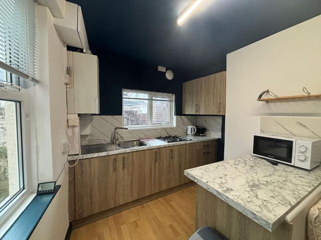 Abingdon Road Gff, Plymouth PL4, 3 bed flat to rent, £563 pcm | PrimeLocation