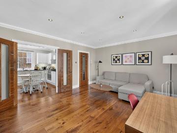 Abingdon Road, London W8, 2 bed maisonette to rent, £3,750 pcm | PrimeLocation