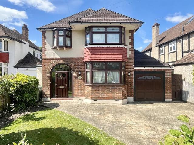 Abinger Avenue, Cheam SM2, 3 bed detached house to rent, £2,650 pcm | PrimeLocation