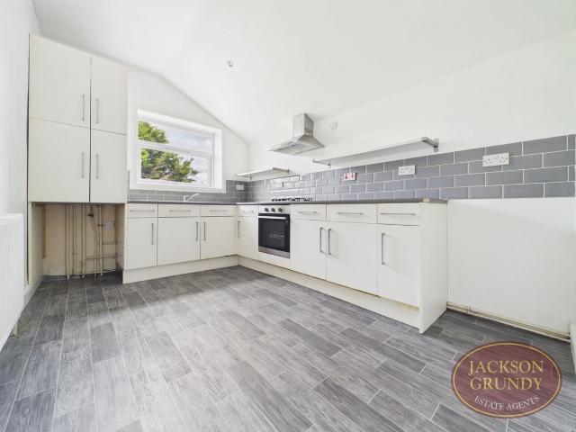 Abington Avenue, Abington NN1, 2 bed flat to rent, £850 pcm | PrimeLocation