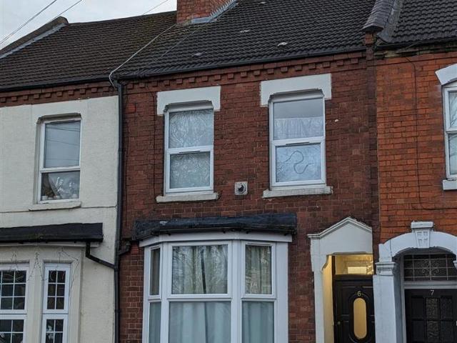 Abington Grove, Northampton NN1 1 bed in a house share to rent £650 pcm £150 pw