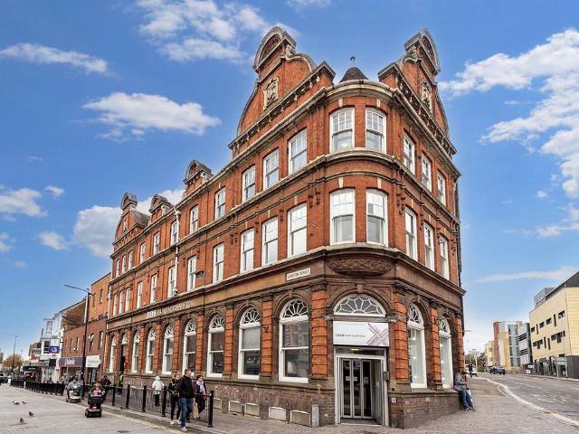 Abington Street, Northampton NN1 Studio to rent £836 pcm £193 pw