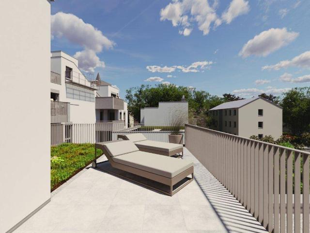 Abkühlen im hauseigenen Pool. Ihre Traumwohnung mit Terrasse oder Garten und Fernblick Nähe Maurer Wald PROVISIONSFREI !