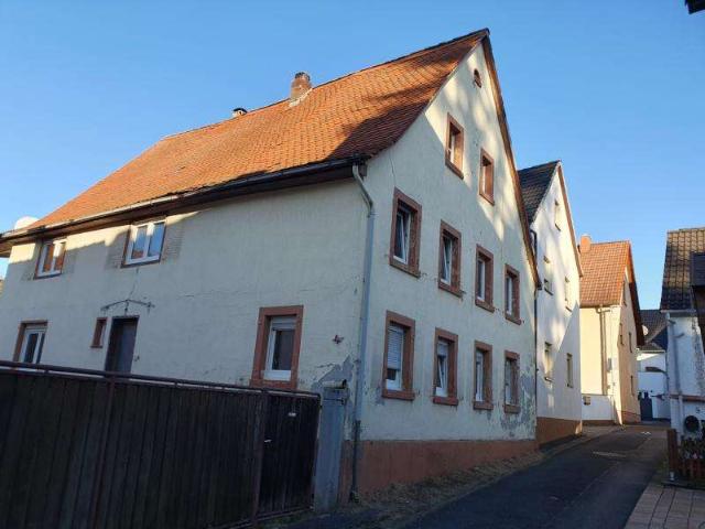 Abrissgrundstück/Umbau eines 2 Familienhauses mit projektierten Neubau eines weiteren 2 Familienh