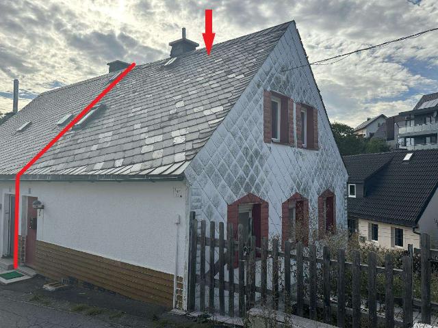 Abschluß Gebotsphase kleine Doppelhaushälfte mit Nebengebäude bei Schwarzenbach a. W