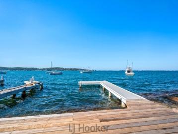ABSOLUTE WATERFRONT LUXURY WITH PREMIUM BOATING FACILITIES