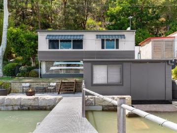 Tuggerah Lake, Jilliby, Wyong Region, Snapper Island