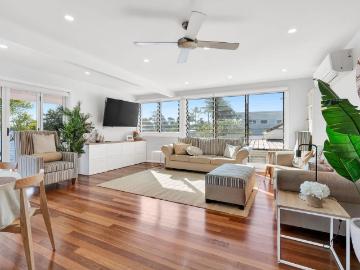 Absolute Waterfront Living with Private Jetty