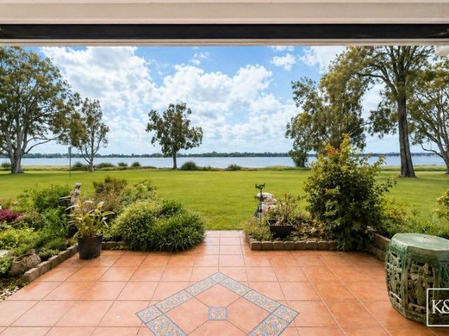 Absolute Waterfront Townhouse | NE Aspect, Uninterrupted Passage Views + Pool